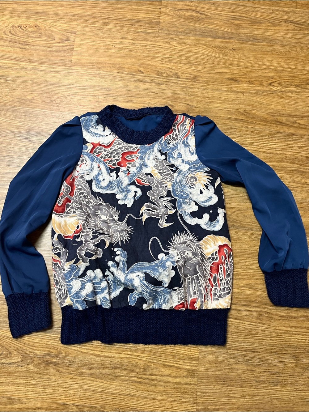 Vintage Style Japanese Dragon Wave Artwear Knit Trim Sweater Blouse Medium